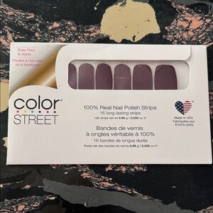 Color Street Plum Shimmer Nail Polish Strips- New York Minute
BUNDLE AND SAVE!!!